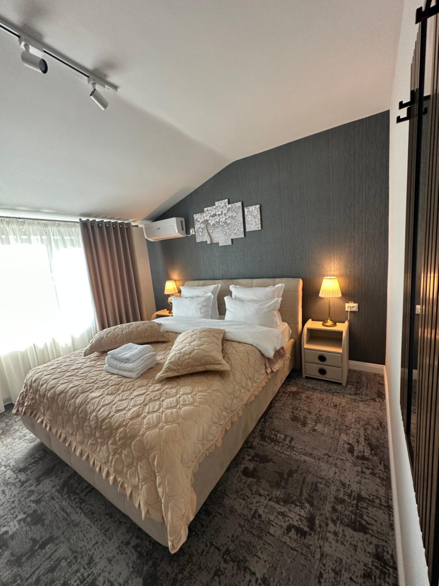 Complex Rediu 54 Luxury Apartaments Iasi Exterior photo